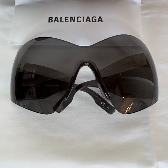 Balenciaga Mask Sunglasses | Worn Once - Picture 4 of 16